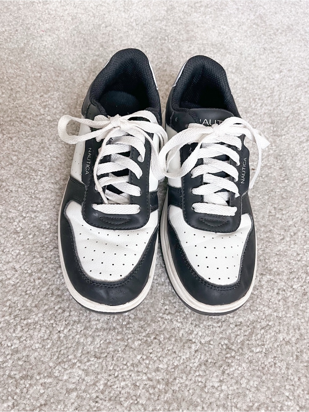 Nautica Kids | Low Top | Court Sneakers - Picture 3 of 6